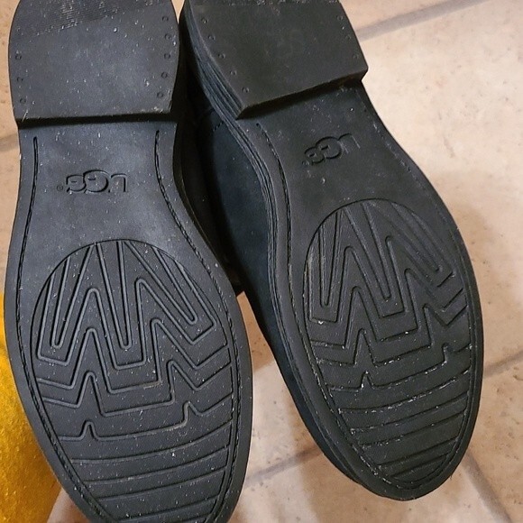 Ugg Girls Black Ankle Boots with Leather Bow Size 3 - Picture 6 of 7